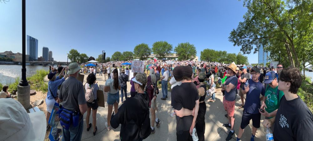 Large crowd Saturday morning in Grand Rapids, MI