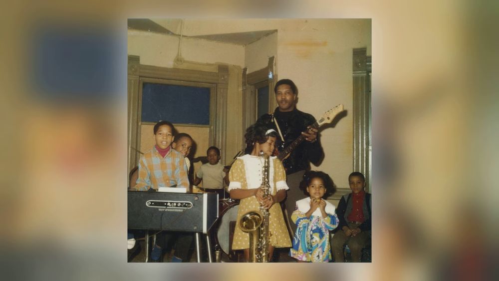 Papa Bear &amp; His Cubs - You're So Fine [USA, Soul, Groove] (1975)