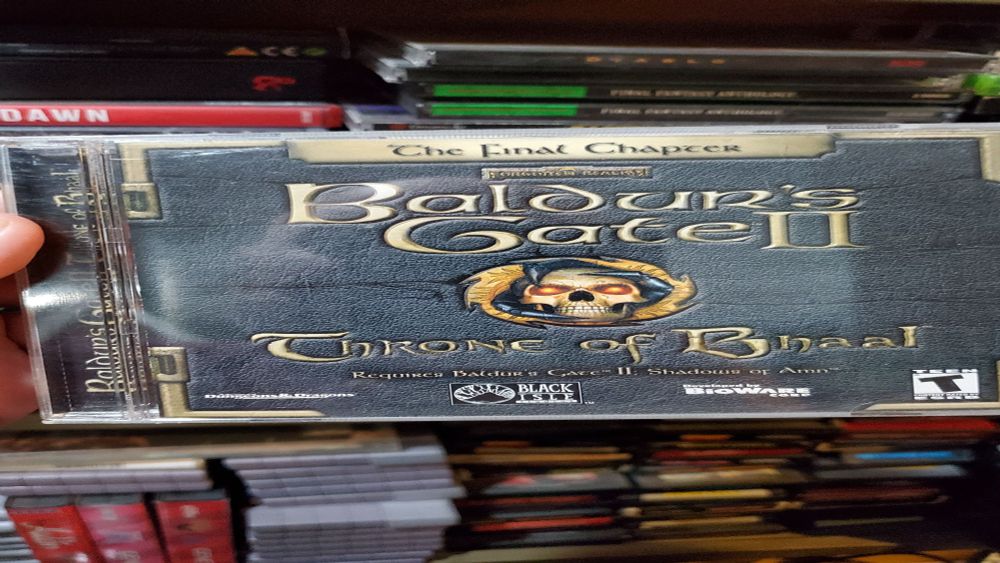 The jewel case of Baldurs Gate II expansion Throne of Bhaal for PC. 
