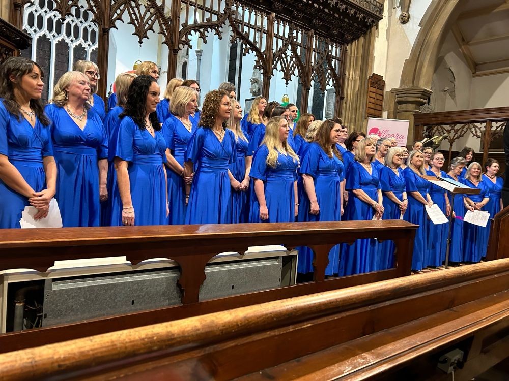 Allegra choir singing