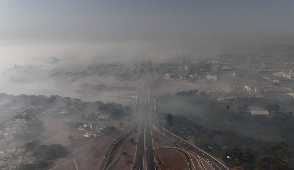 Nuvem de fumaça atinge novas regiões e cobre até 80% do Brasil