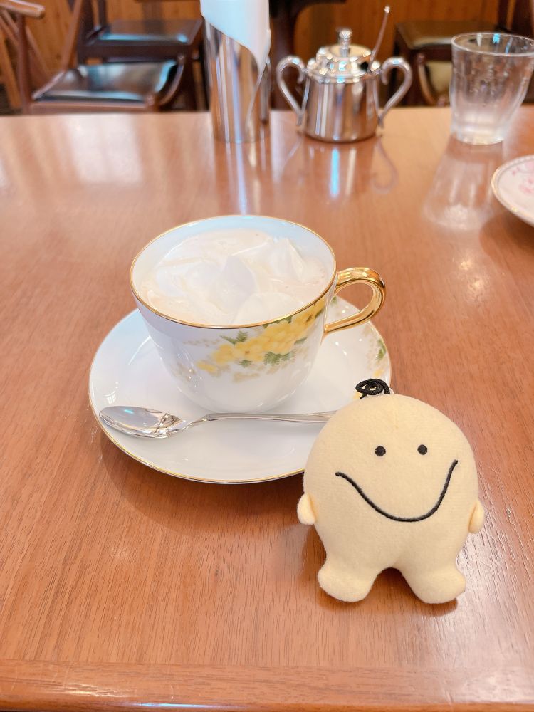 推しコーヒー屋さんのウィンナーコーヒー☕️ふかふかのクリーム　最高