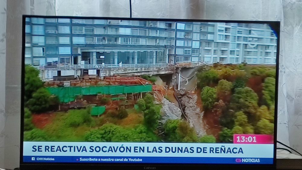 titular noticioso que dice "se reactiva socavón en las dunas de Reñaca"