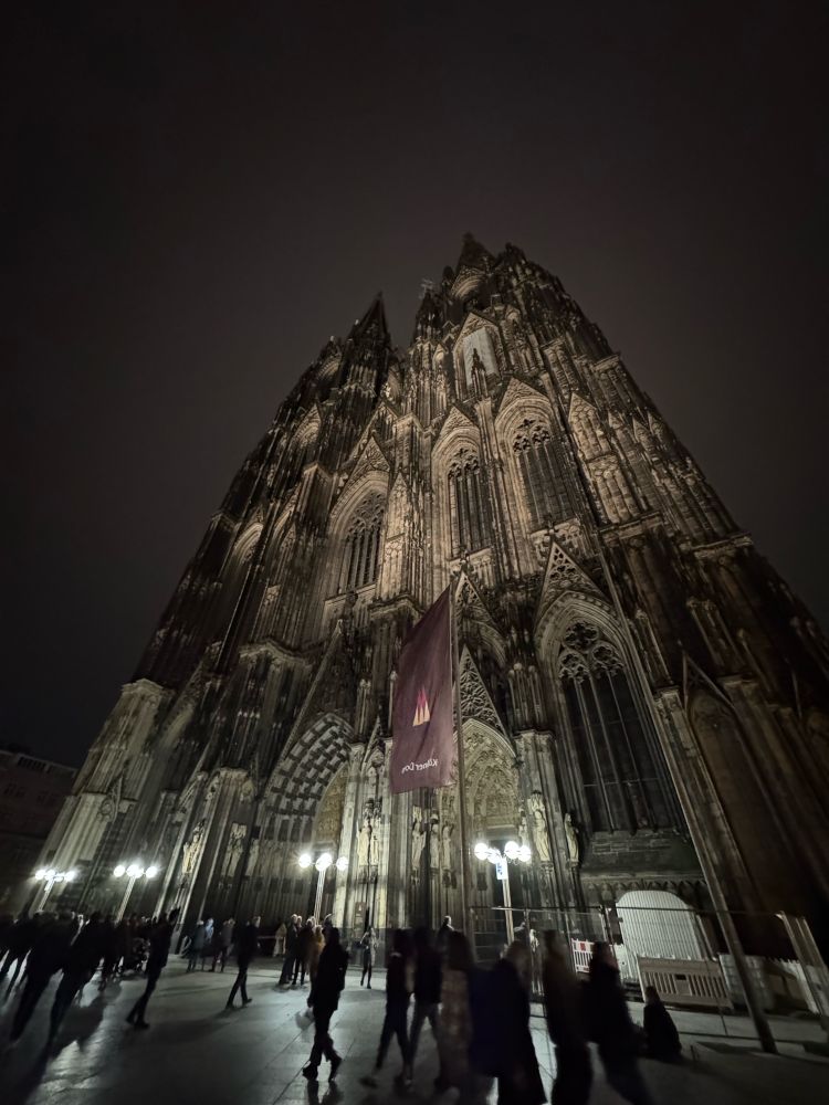Exterior of Cologne Cathedral by night 