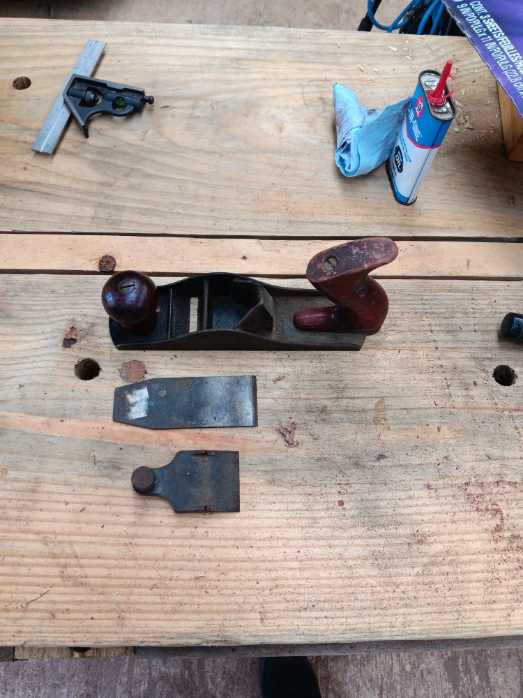 Before photo of a thin smoothing plane. Going to make it a scrub plane.