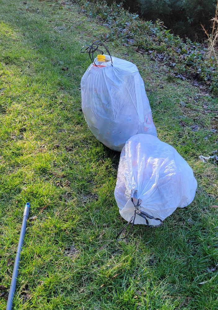 Two full bags of trash fetched from the slope and ready to be thrown away properly!