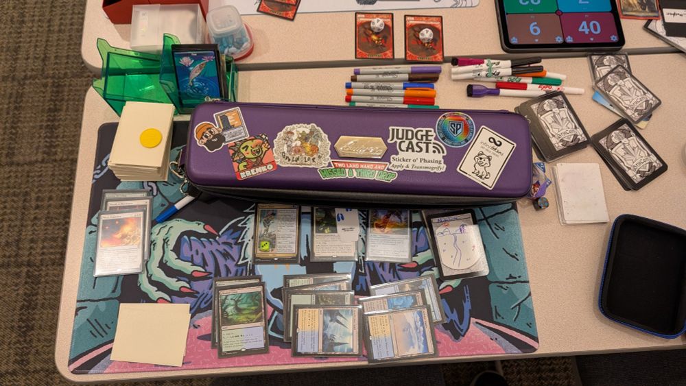 Quiver transformed into a manifestation of Phasing in a commander game.