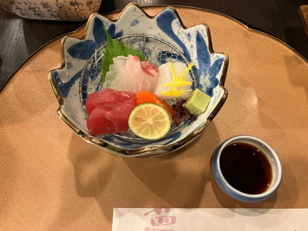 姫路旅行で泊まったお宿にて お造り盛り合わせ