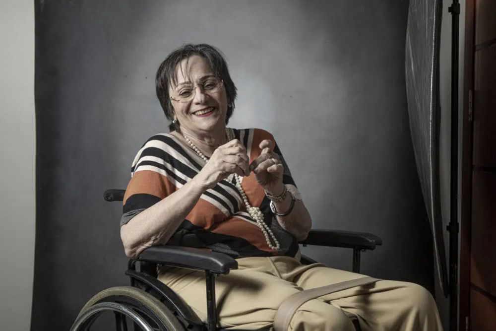 Justiça manda Brasil Paralelo retirar documentário sobre Maria da Penha por acusações falsas e risco de desinformação em caso de violência doméstica.