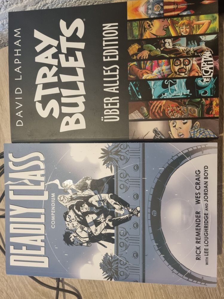 Compendiums van de graphic novels Deadly class en Stray Bullets
