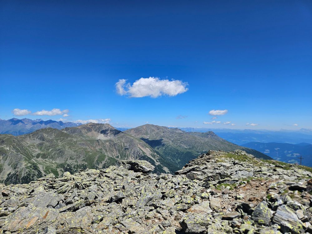 Bild vom Gipfel eines Berges in Italien, 2700 Meter Höhe.