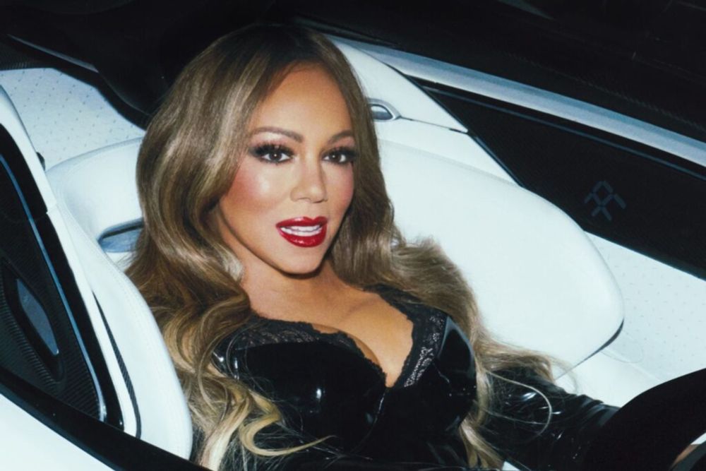 Mariah Carey has secured her first No. 1 on Billboard's Adult R&B Airplay chart in nearly 20 years with "Type Dangerous."