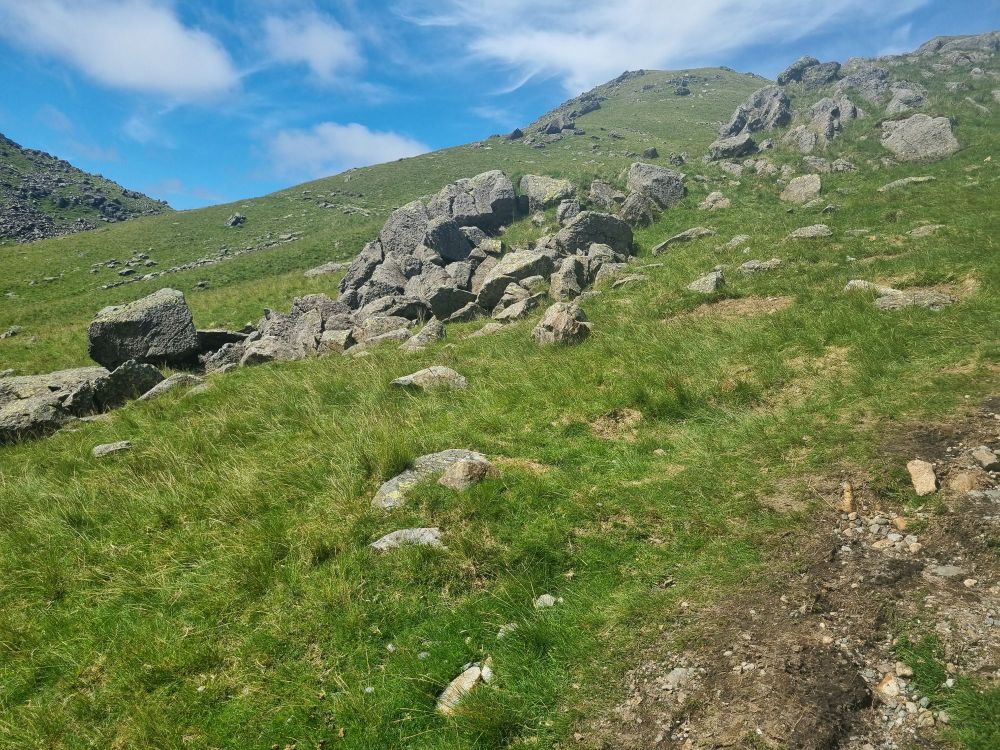 Climbing to the ridge 