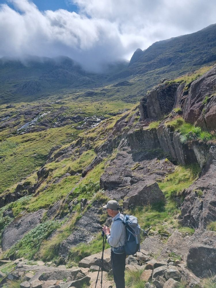 Looking up to Bowfell 