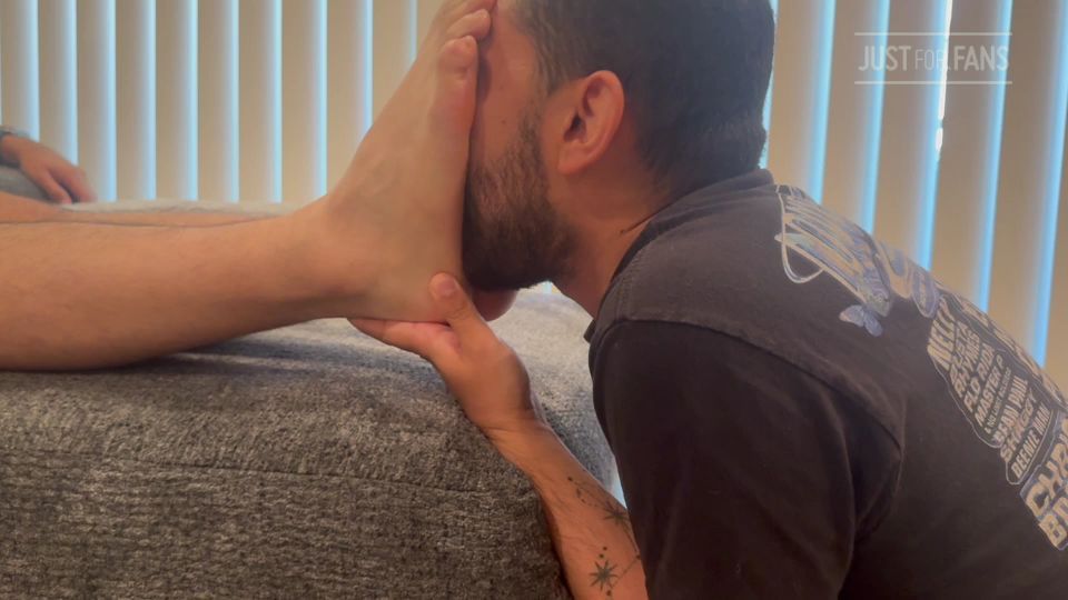 A new fan just joined my JustFor.Fans page. Check it out at: justfor.fans/DaddyJackTrade?Source=NewFanBlueSky