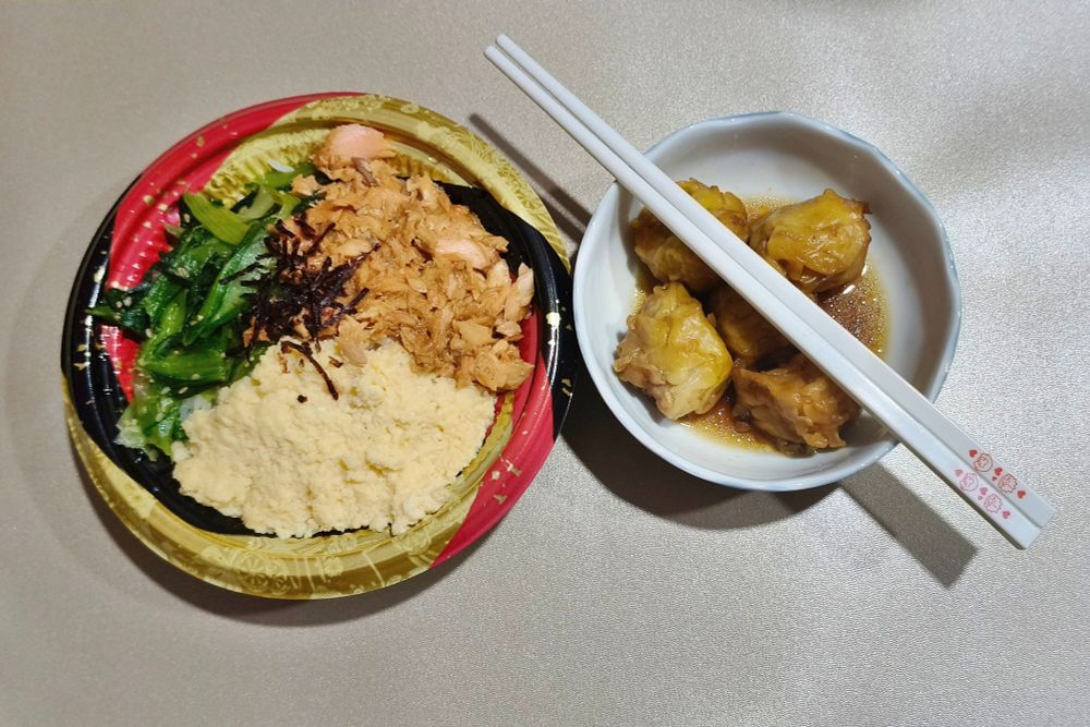 Cute Kacchako Chopsticks from Kacchako Kitchen project can make your meal more delightful 🧡🩷