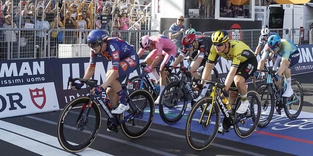 Maikel Zijlaard geklopt door Van Uden en Kooij in Giro: “Ik had het graag afgemaakt”