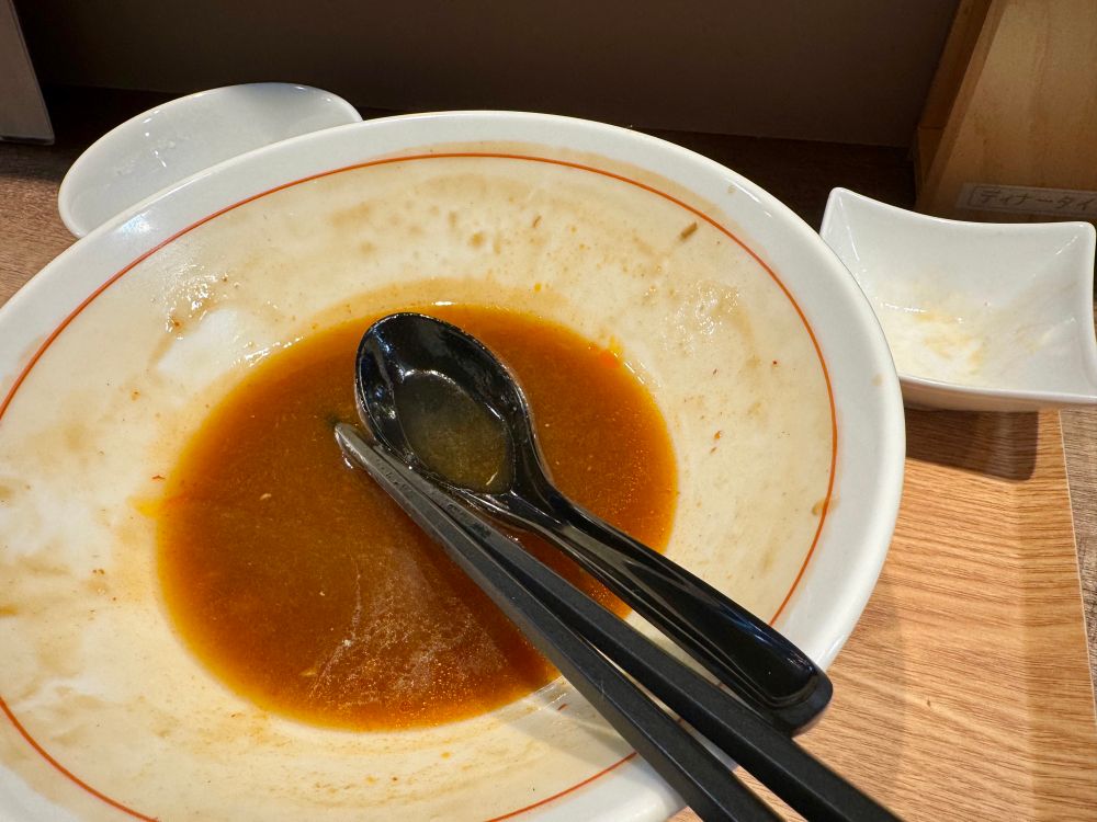 町中華 ならんは 酸辣湯麺セットを完食したところ