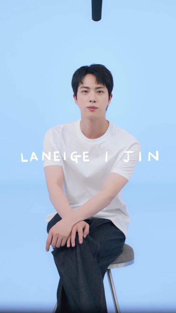 💜진과 라네즈의 만남💙 심장 붙들고 기다려주세요💓 Jin meets Laneige 'Worldwide handsome' is joining the Laneige fam & our hearts are pounding with excitement! 💜 #라네즈 #라네즈뉴글로벌앰버서더 #천재적보습토너 #So-jin-ius #피부보습 #순한화장품 #데일리템 #환절...