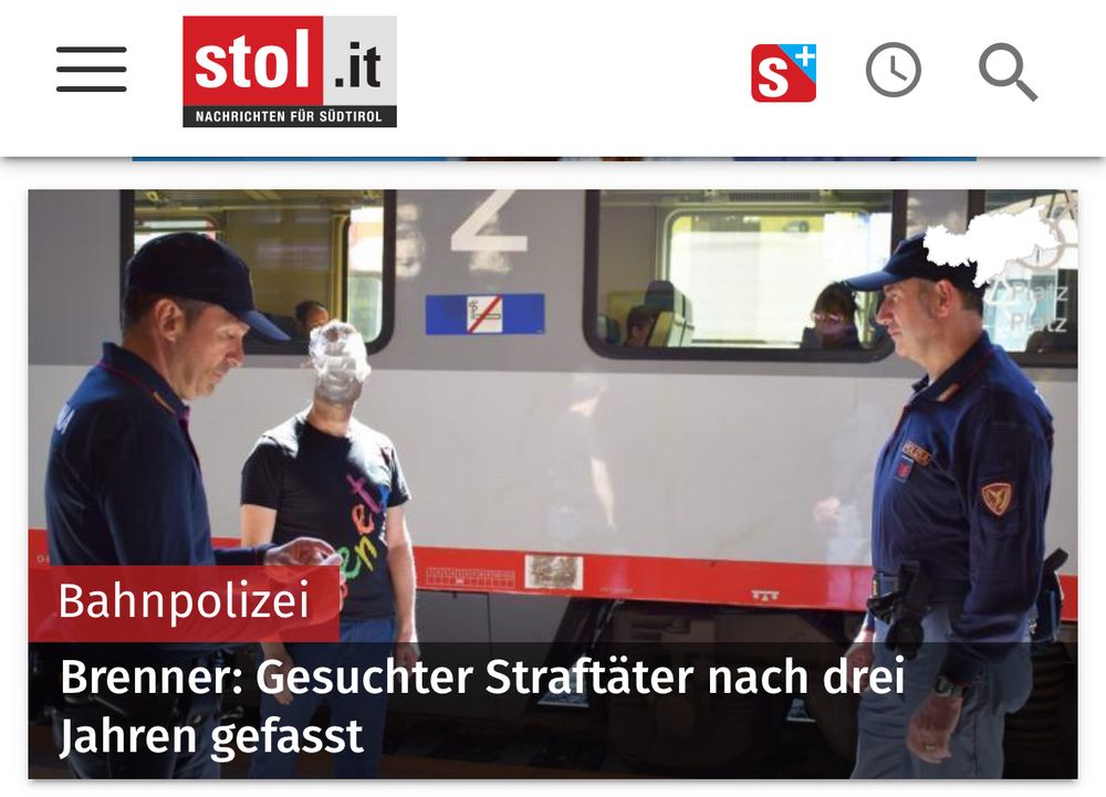 Südtirol Online schreibt: "Brenner: Gesuchter Straftäter nach drei Jahren gefasst". Das Bild dazu zeigt zwei Polizisten und einen Mann, der aussieht, als sei ihm der Kopf abgehackt worden.