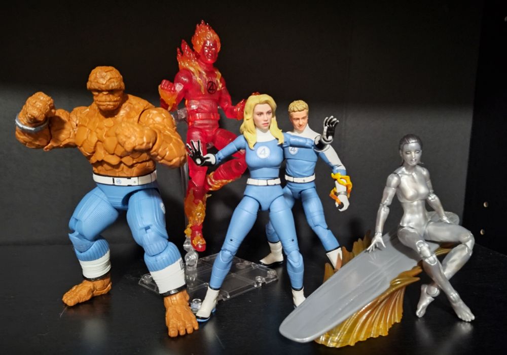 Marvel Legends The Thing, Human Torch, Johnny Storm, Sue Storm and Silver Surfer
