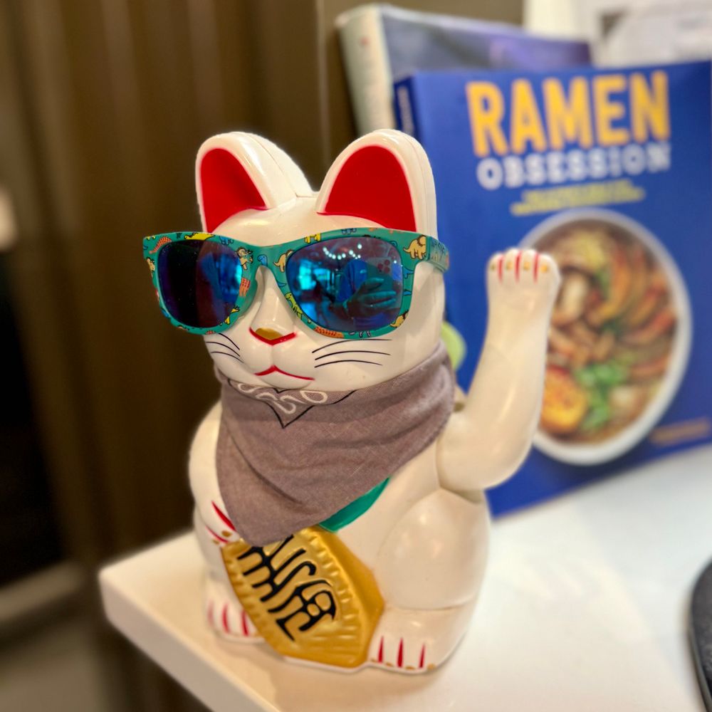 Lucky cat with “Ramen Obsession”