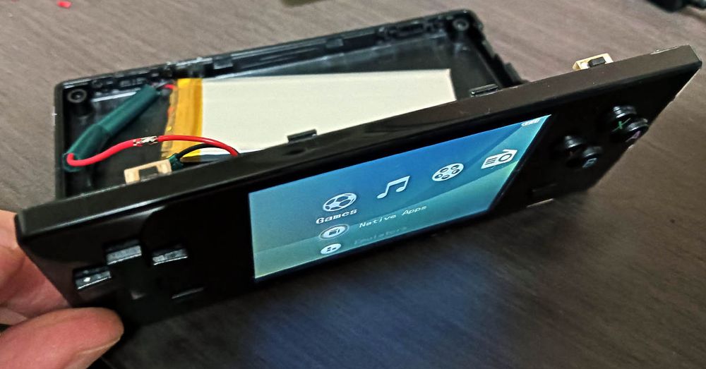 New battery soldered in, 1st test works!