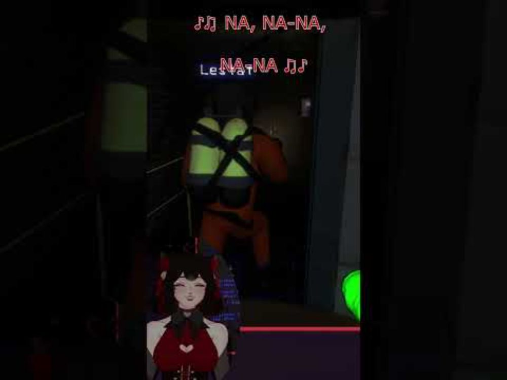 Catgirl serenades Bracken