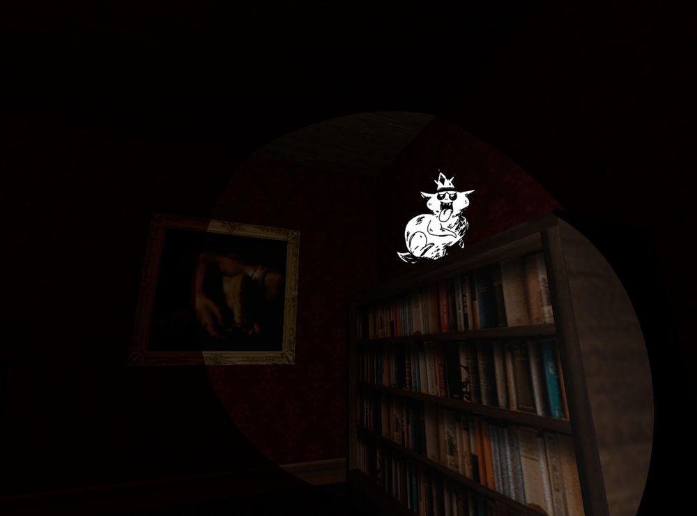 Image d'un fantôme chat sur une bibliothèque