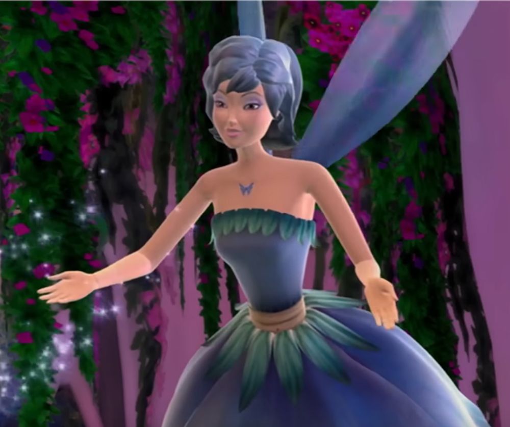 azura holding her arms out and smiling