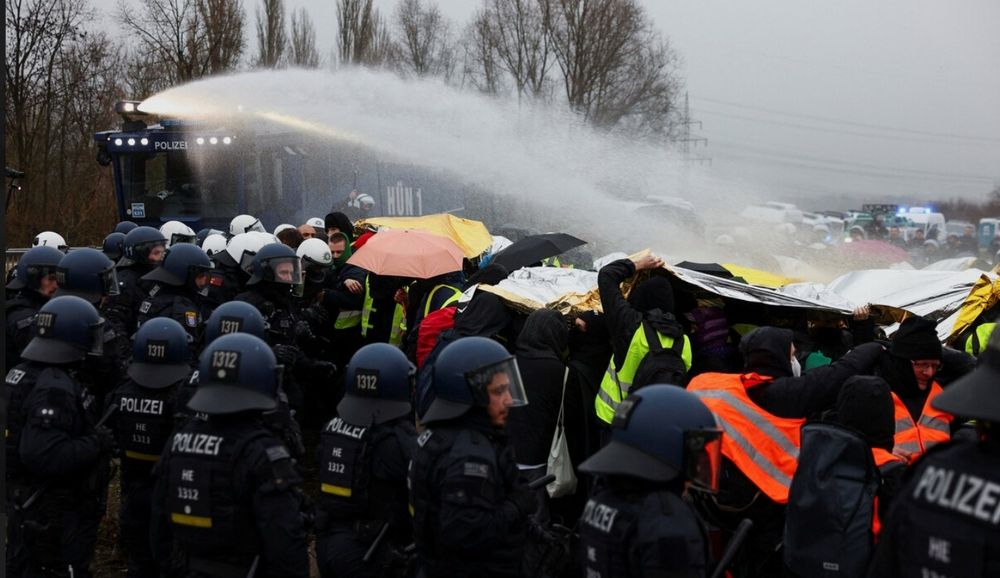 Wasserwerfer Einsatz in Gießen