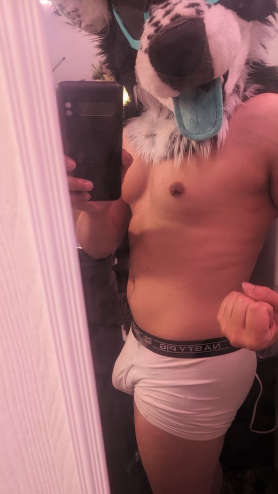 Zeon in partial flexing.