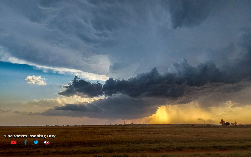 Low precipitation Supercell over Seagraves Texas