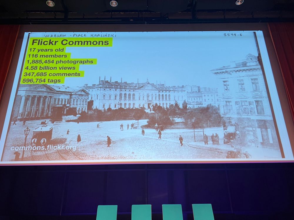 Presentation slide. Contents:
Flickr Commons
17 years old
116 members
1,885,454 photographs
4.58 billion views
347,685 comments
596,754 tags
