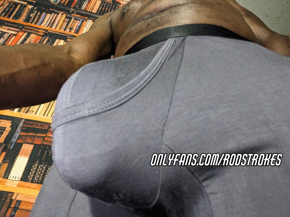 My content, live streams, socials and more. Beaconsai.com/RodStrokes #bbc #blackdick #blackcock #blacksky #daddydick #blackdaddy #blacldaddies #adultcontent #cuckold #findom