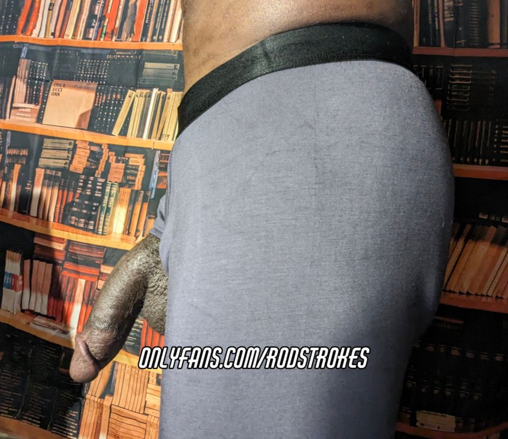 My content, live streams, socials and more. Beaconsai.com/RodStrokes #bbc #blackdick #blackcock #blacksky #daddydick #blackdaddy #blacldaddies #adultcontent #cuckold #findom