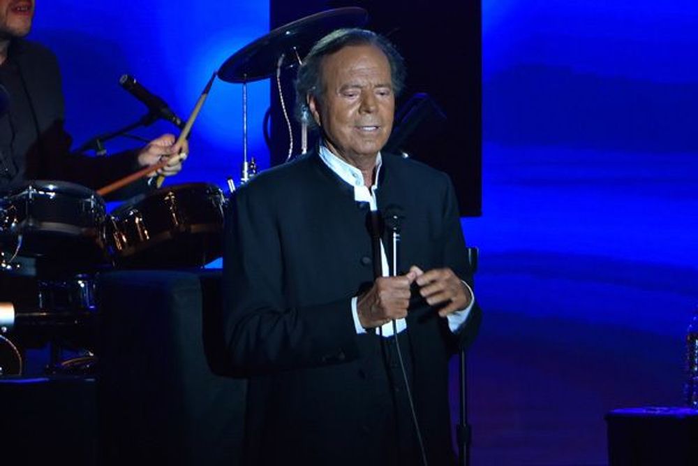 Julio Iglesias desmiente retiro – GilbertoBrenis.com