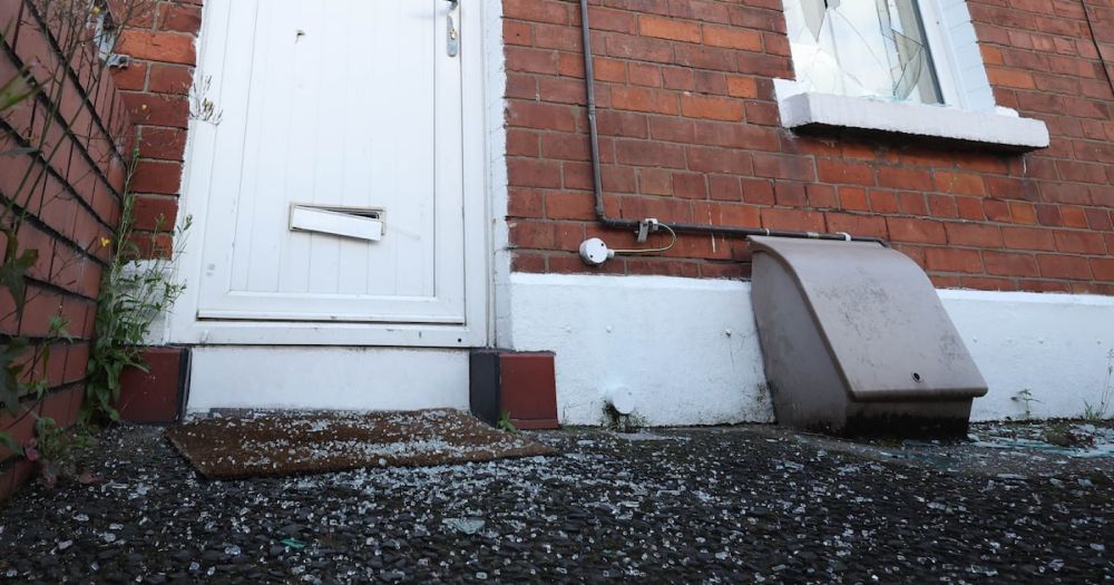 Residents flee after overnight attacks in south Belfast