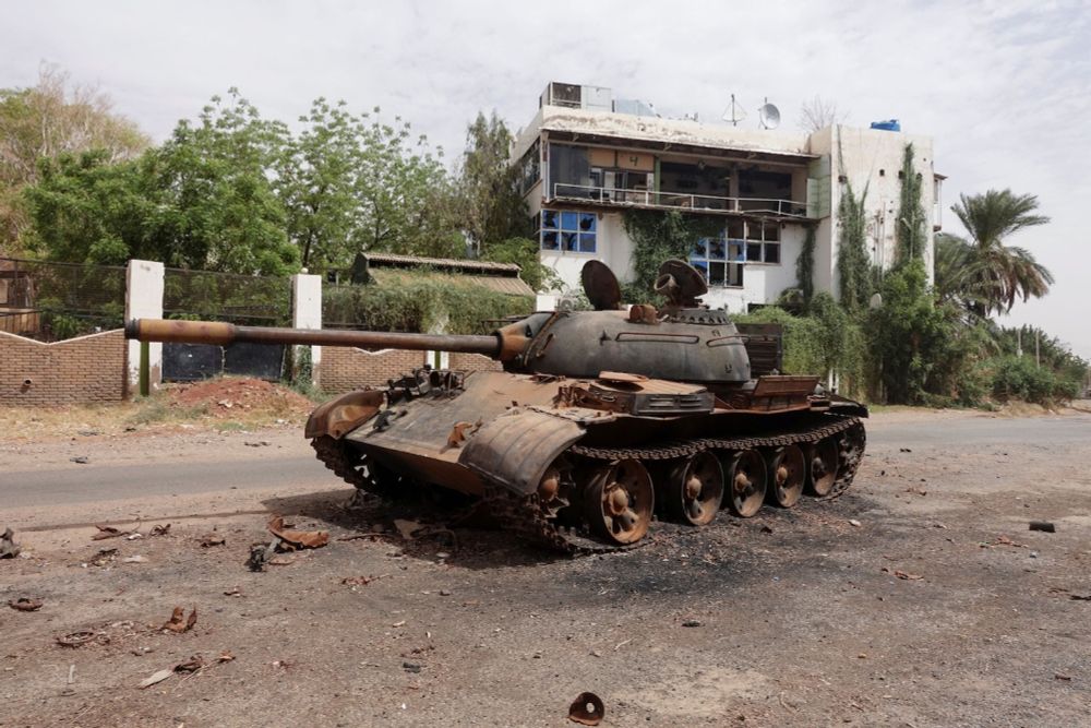 Hospitals overflowing in besieged Sudanese city as final battle looms