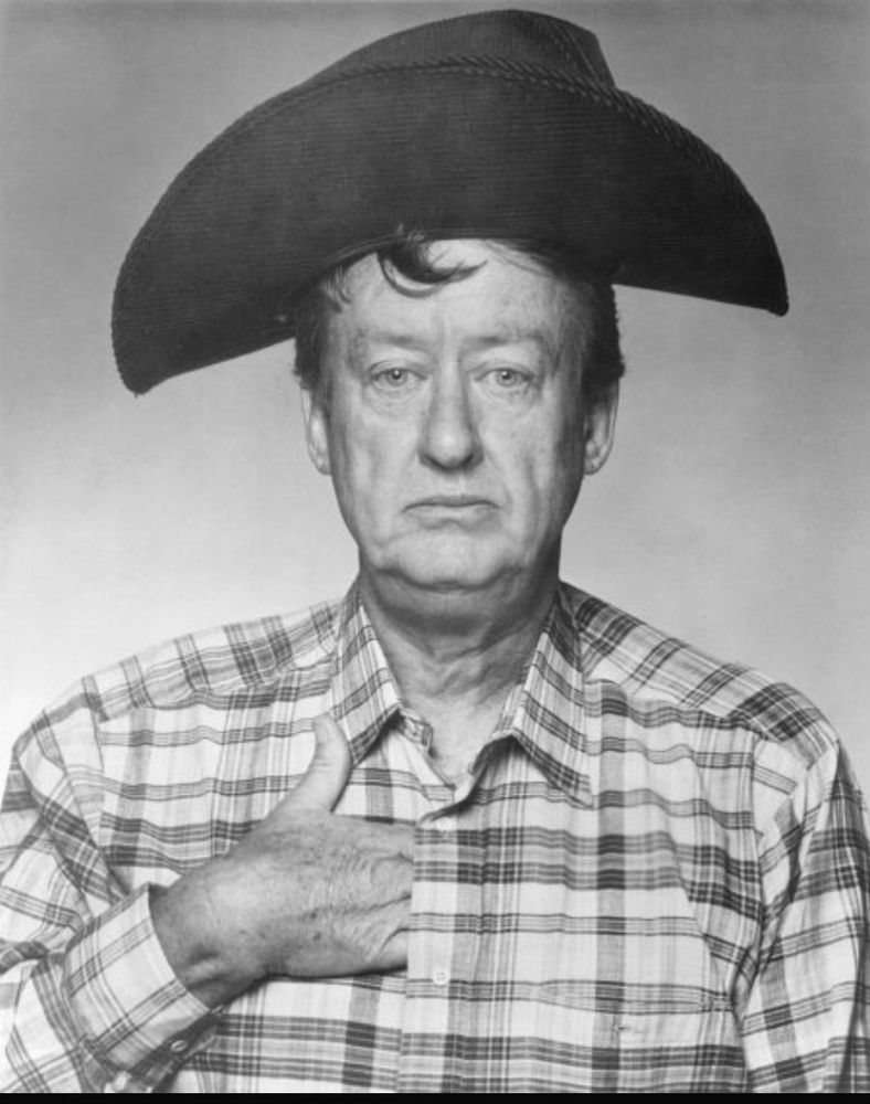 This is a picture of actor Tom Poston. Wayne Gretzky looks like him now. 