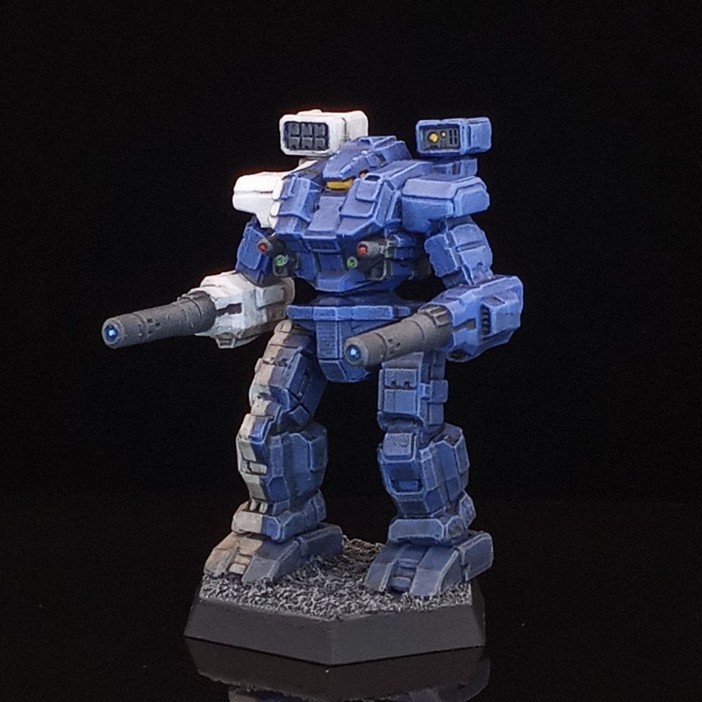 BattleTech's Warhammer 'Mech, a squared-off, vaguely humanoid machine with a sunken cockpit, large guns for arms, and a spotlight and missile launcher on either shoulder. It's painted mostly blue, but with a wide white stripe across its right torso, arm, and leg.