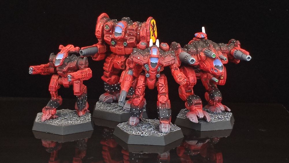 A lance of BattleMechs, in red fading to black on their shoulders and lower legs. Each has gray weapons and a simulated reflection on their cockpits. Small pale gray dots pepper their torsos and legs, representing both stars and the heraldic "ermine" pattern.