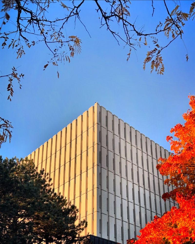 Dana Porter Library on University of Waterloo campus