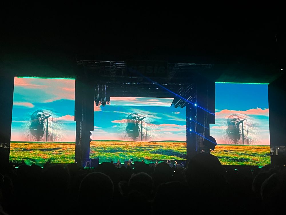 Oasis live Chicago 