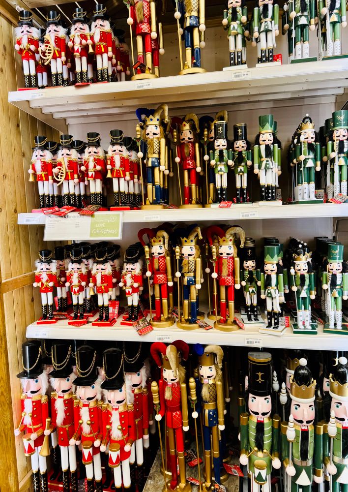 Christmas nutcracker decorations 
