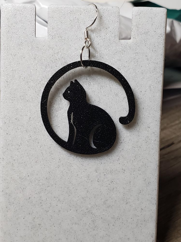 Black cat loop earring 