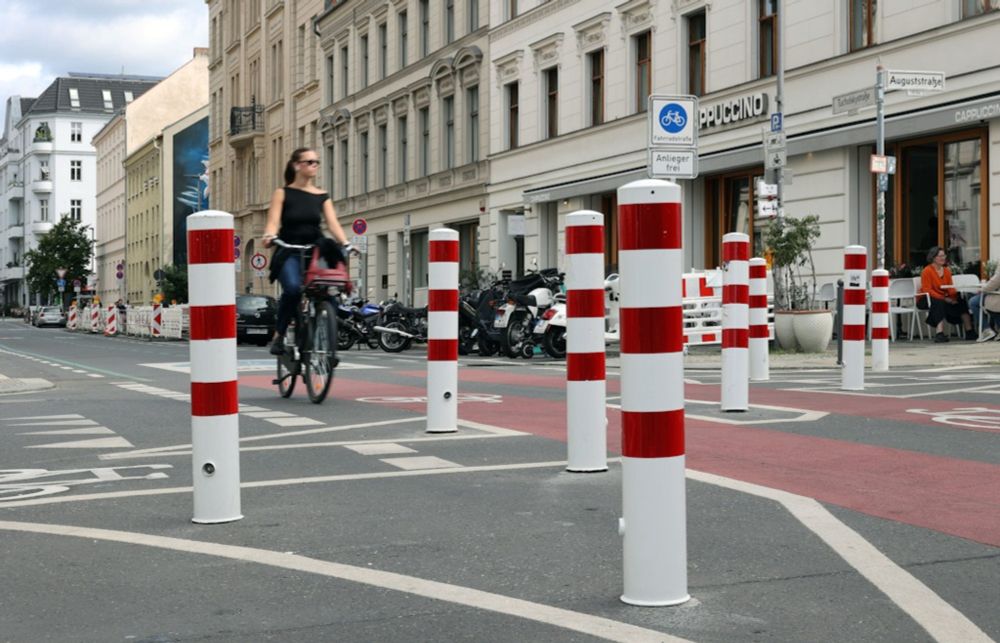 Poller in der Tucholskystraße: OVG entscheidet für Fahrradstraße