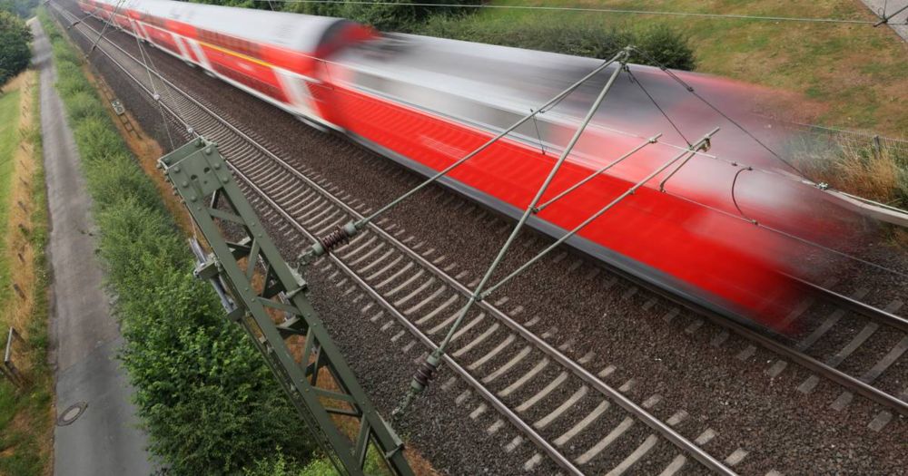 Einschränkungen im Schienenverkehr: Kreis Viersen appelliert an VRR wegen RE13-Ausfall