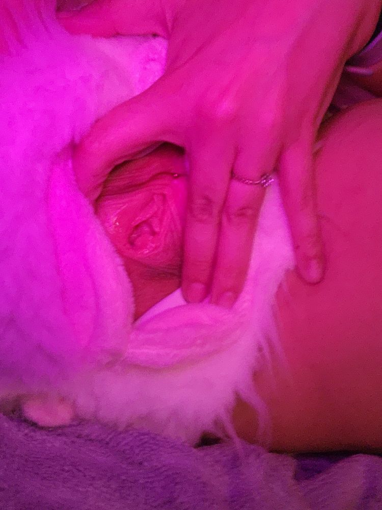 Spreading my pussy open through a fursuit pussy, unattached to a body suit.