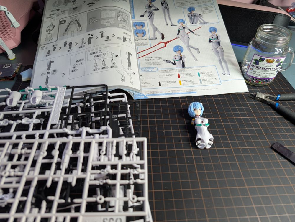 30MP Rei Ayanami Plug Suit Ver runners, book, and Rei head and body 